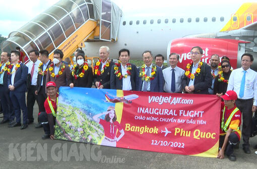 Kiên Giang: Đón chuyến bay thẳng đầu tiên từ Bangkok đến Phú Quốc
