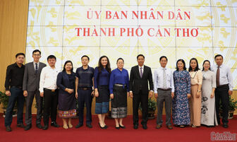 Thúc đẩy hợp tác thương mại - văn hóa - du lịch giữa TP Cần Thơ và Lào