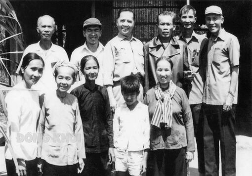 Đồng chí Huỳnh Tấn Phát - Sống mãi trong tình yêu của gia đình và nhân dân