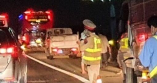 Tai nạn liên hoàn giữa 4 xe đầu kéo trên cao tốc TP.HCM - Trung Lương