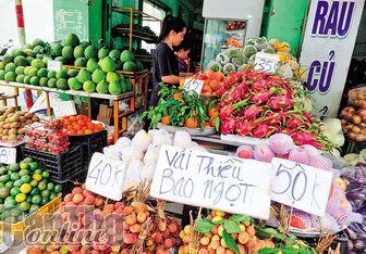 Cần Thơ: Thị trường trái cây nguồn cung tăng, giá giảm