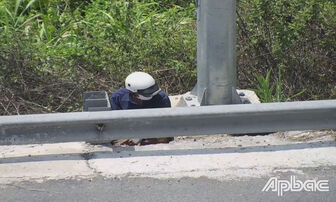Điều tra đối tượng chặt cáp dây điện trên cao tốc Trung Lương - Mỹ Thuận